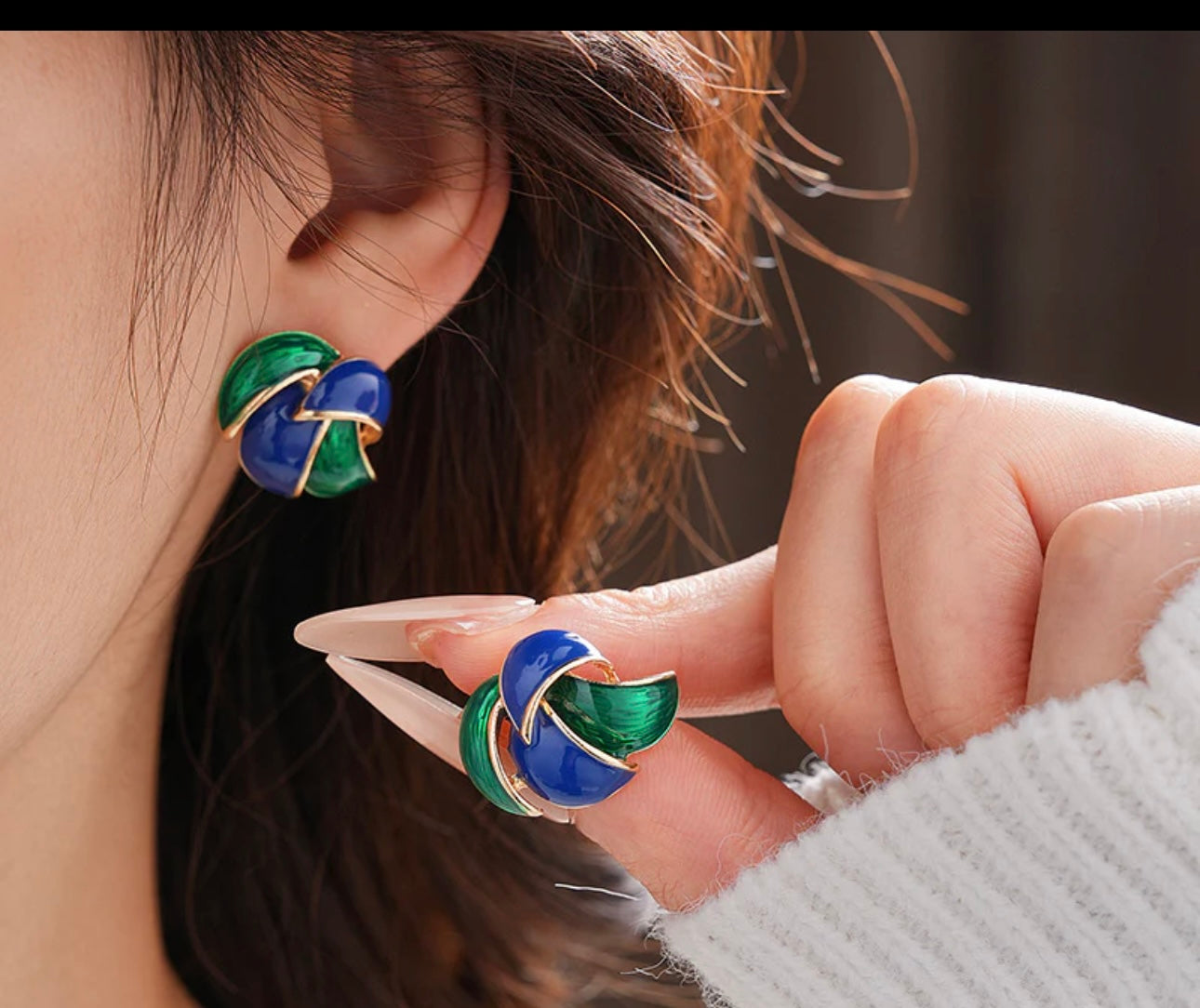 Luxurious Round Geometric Alloy Oil Dripping Earrings