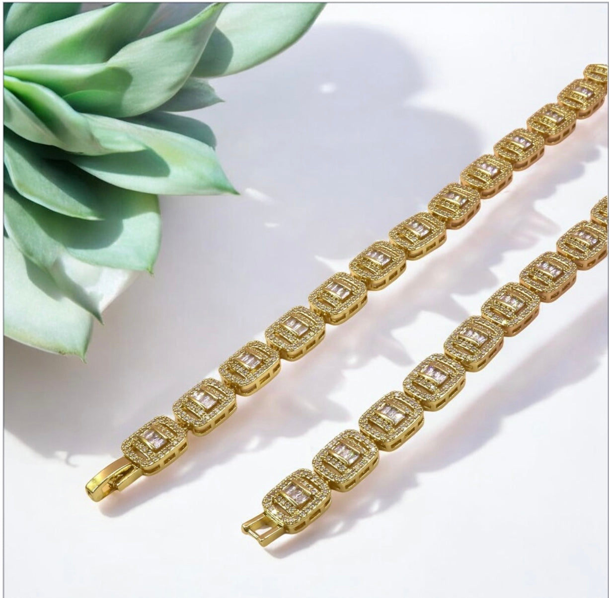 SQUARE BAGUETTE CHAIN