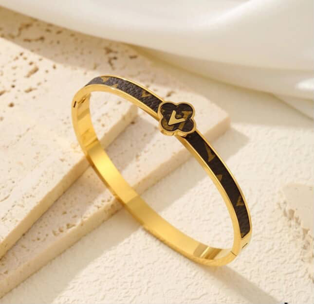 LOCK OF LOVE BRACELET