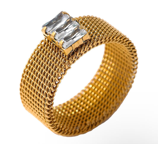 CRYSTAL BELLA RING