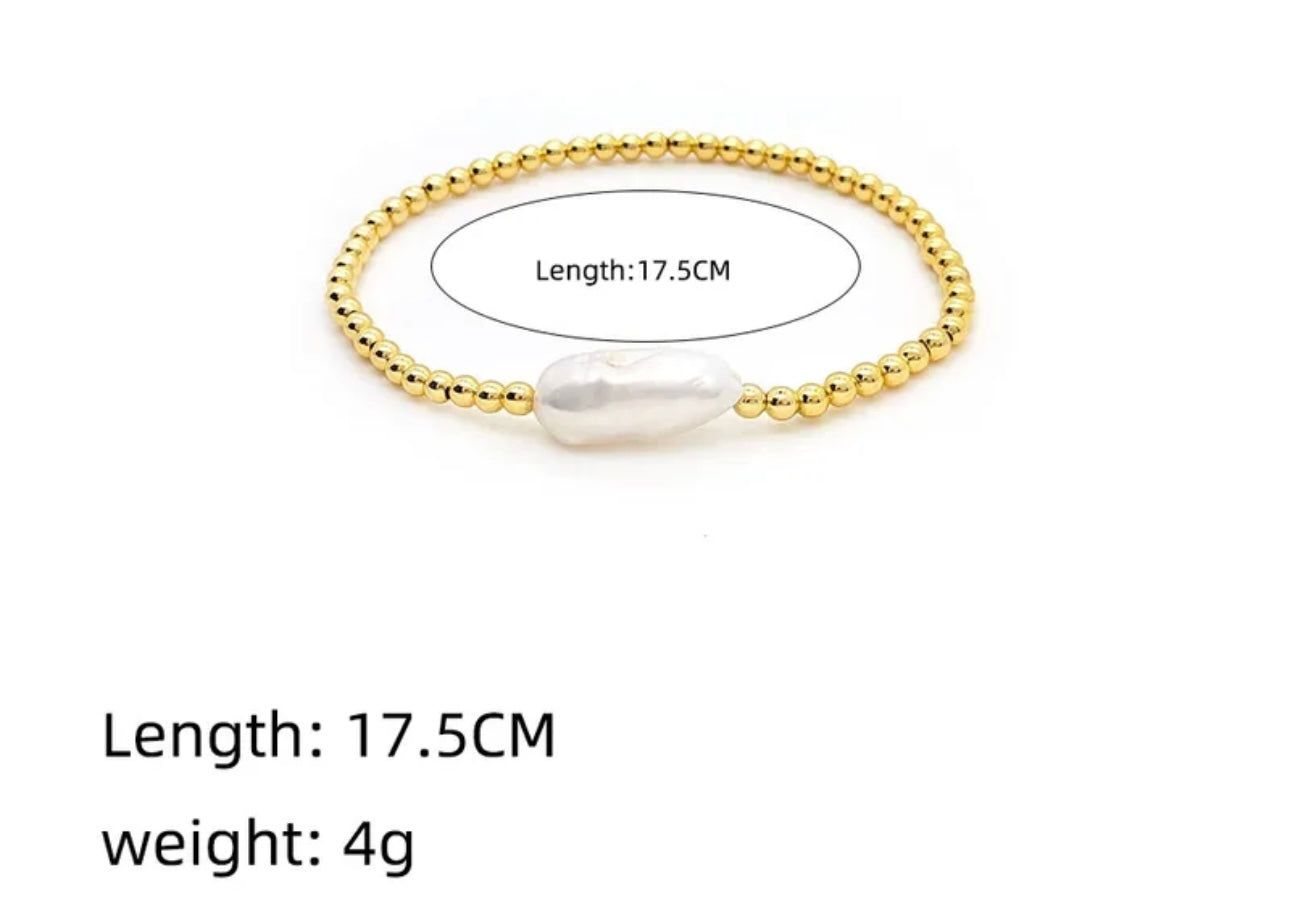 IVORY KISS BEADED PEARL SET