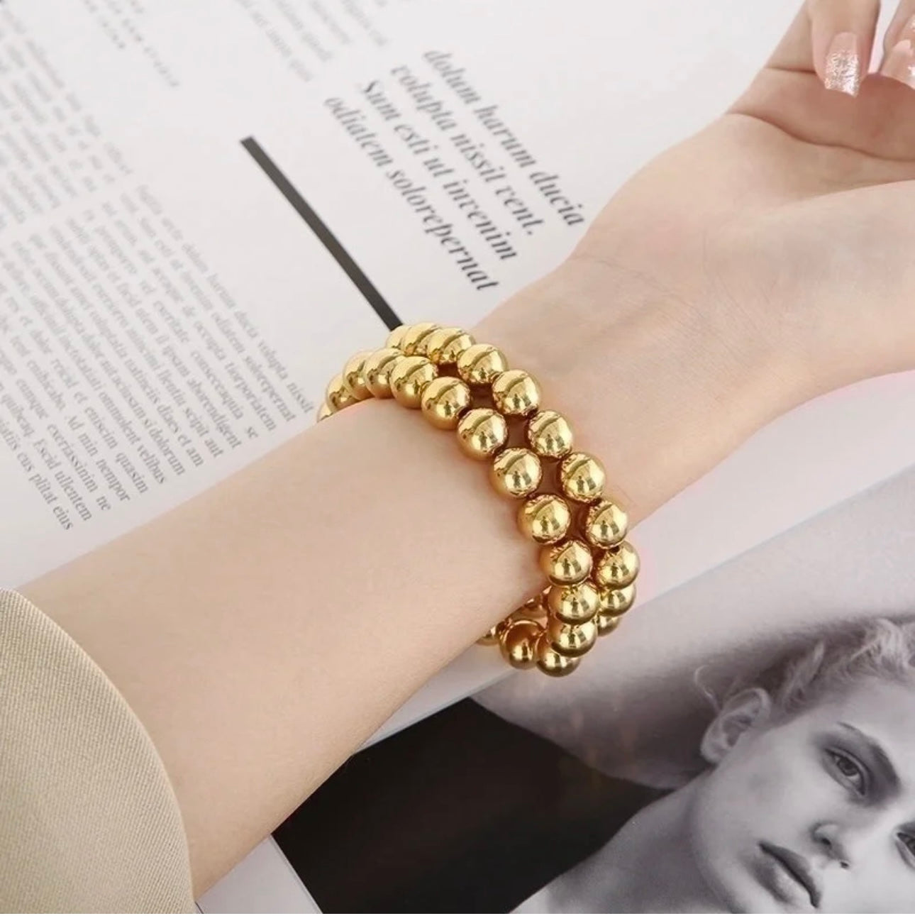GOLDEN SPHERE BRACELET