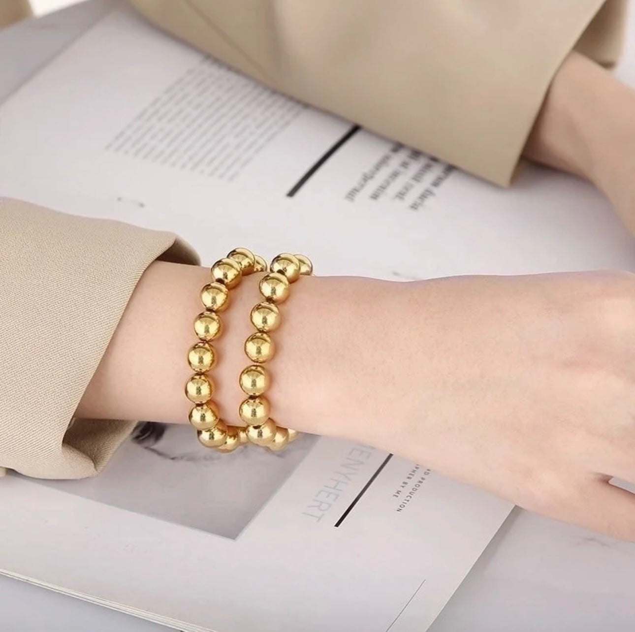 GOLDEN SPHERE BRACELET