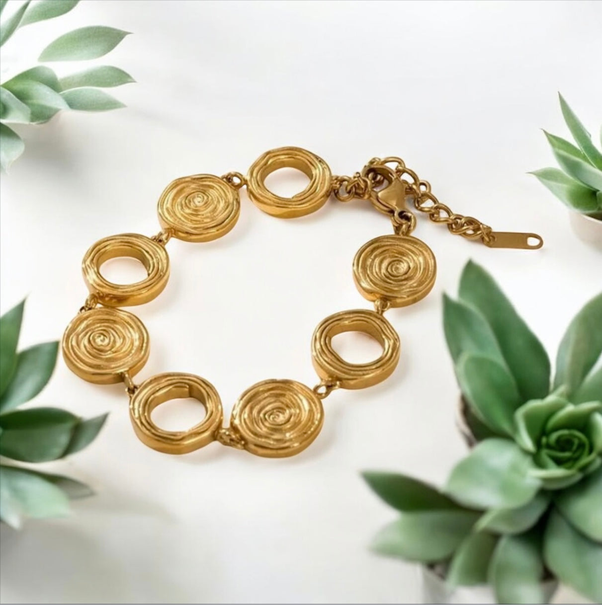 GOLDEN SPIRAL BRACELET