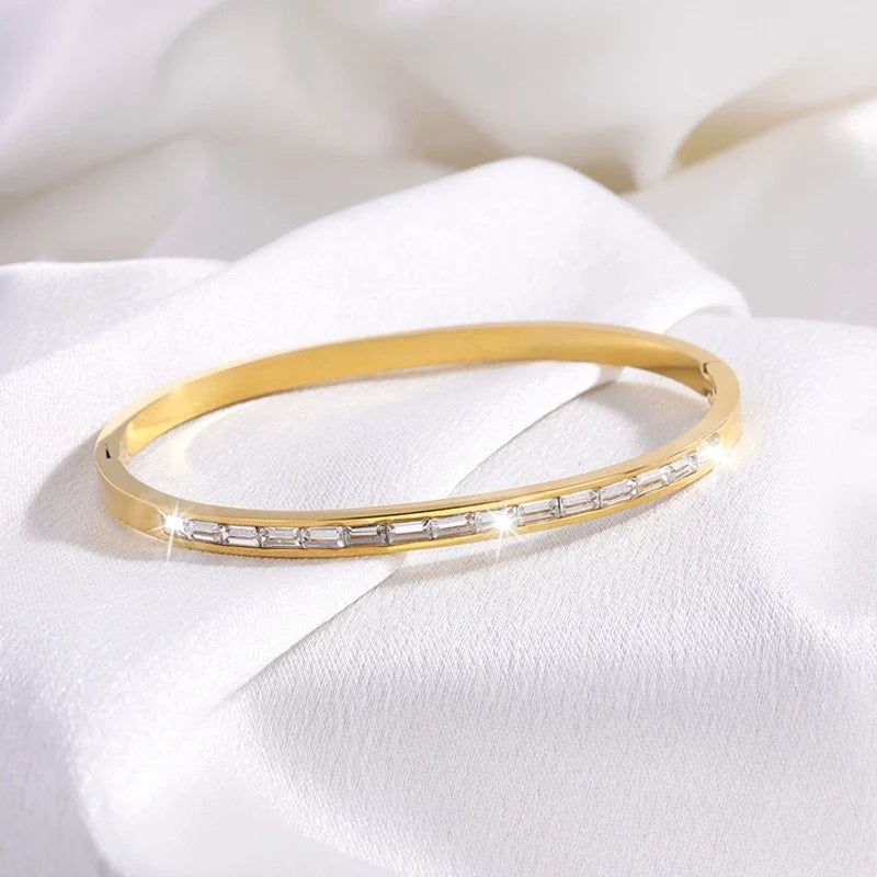 Eclipse Drop Rhinestones Bangle